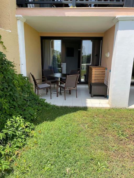 Appt Golfe de Saint-Tropez proche de la mer climatisé