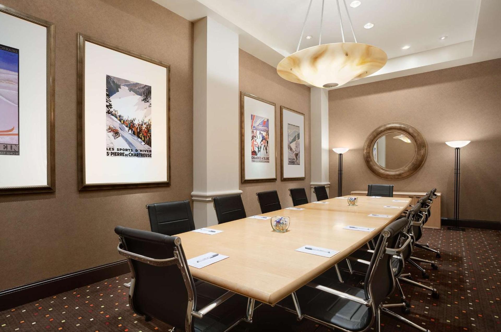 Meeting/conference room