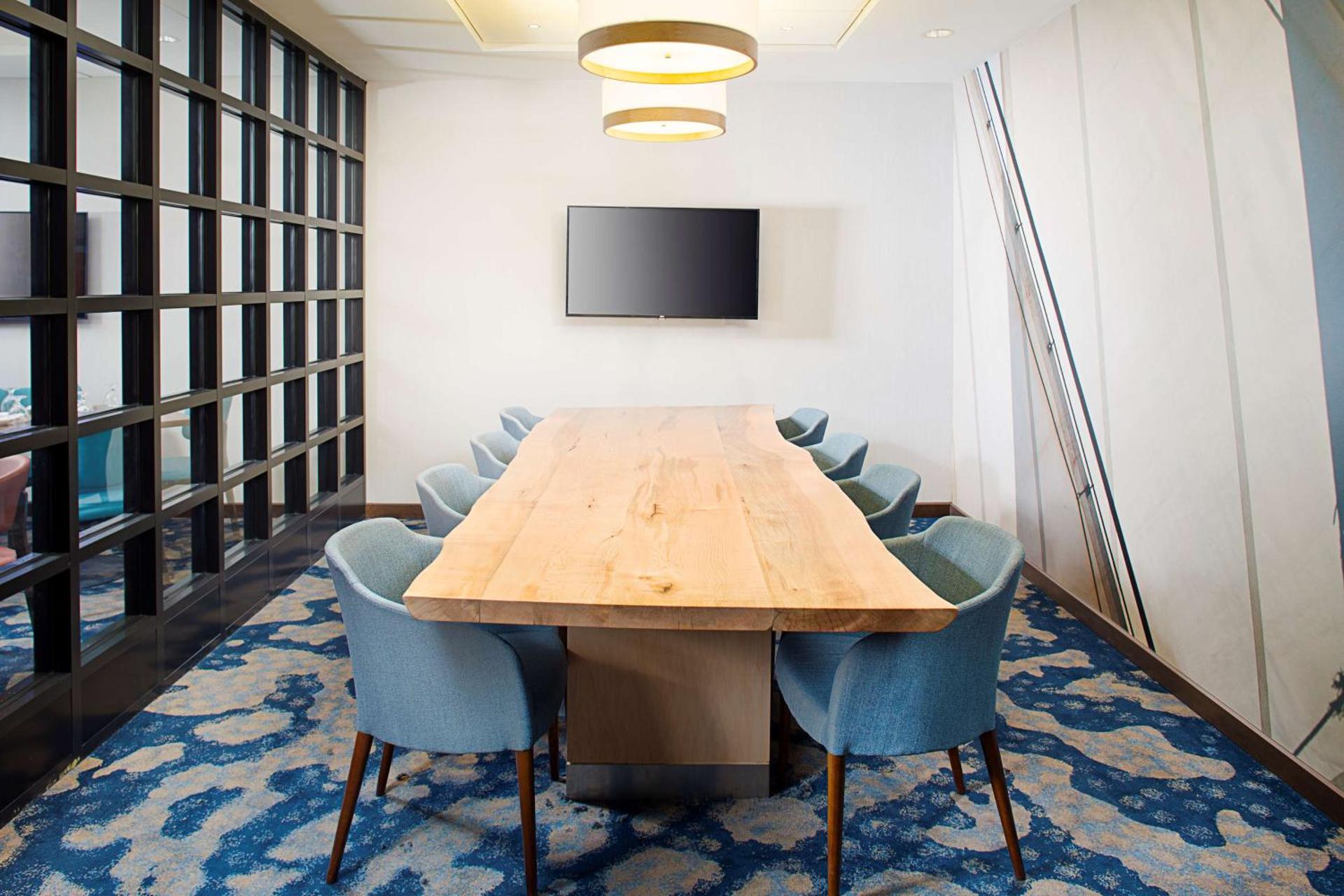 Meeting/conference room