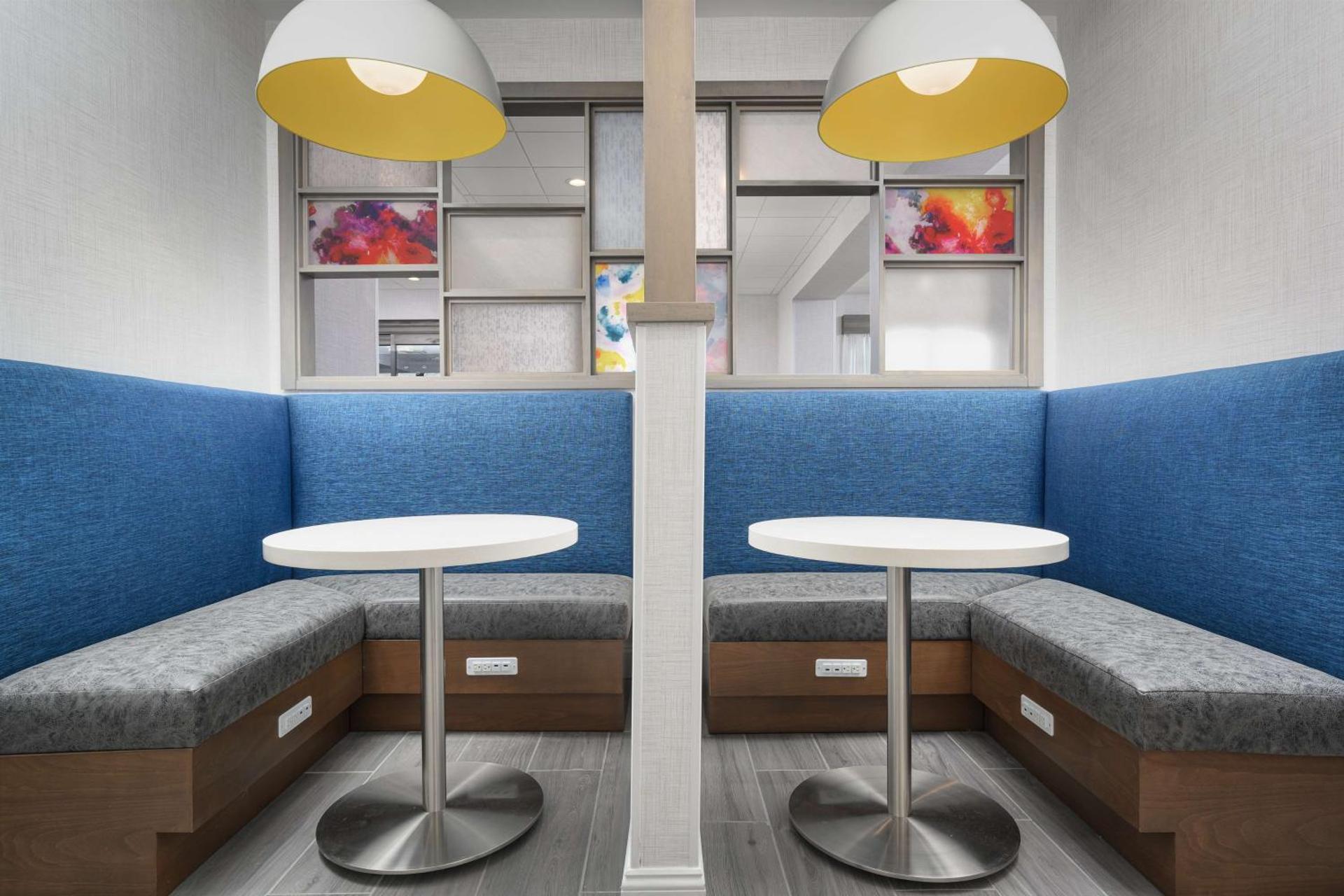 Meeting/conference room