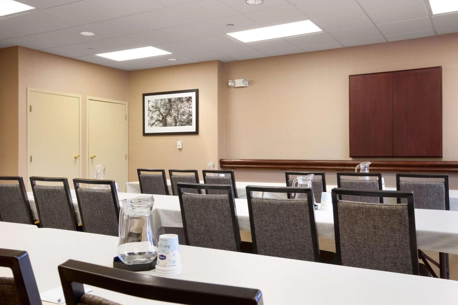 Meeting/conference room