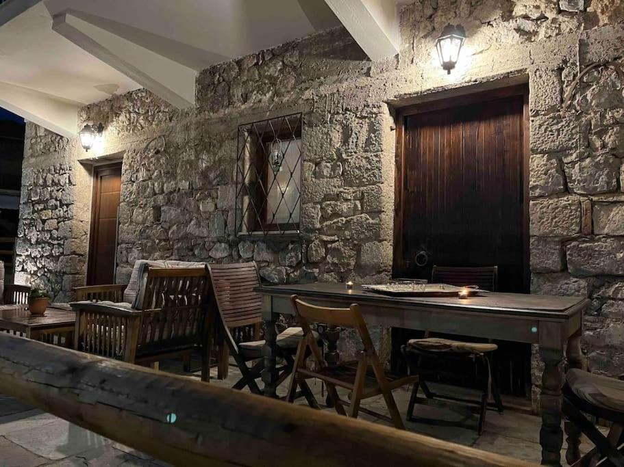 Μιτάτο Οίτη