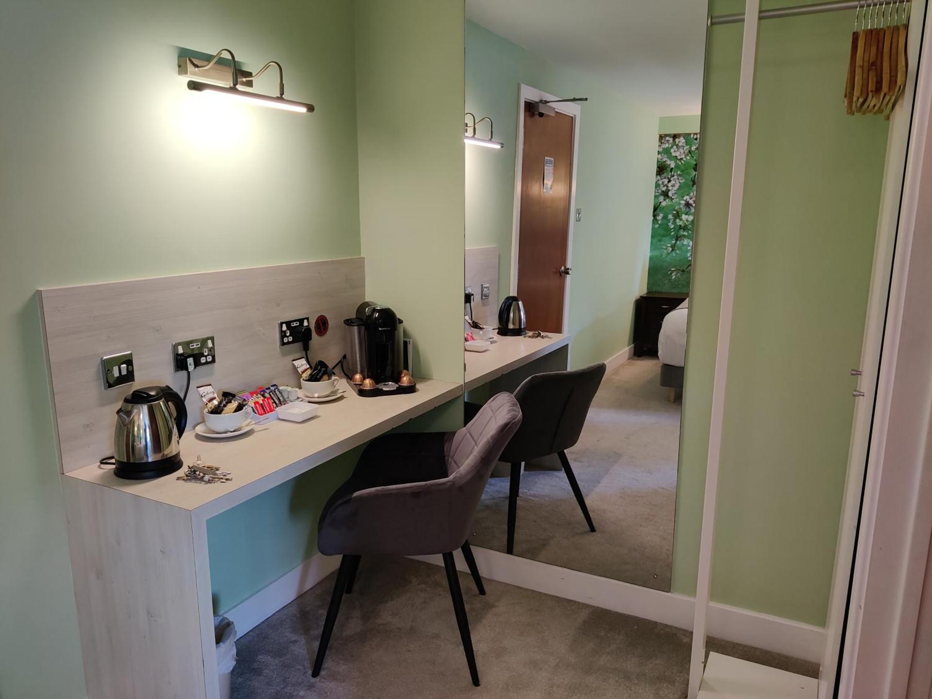 Coffee/tea facilities