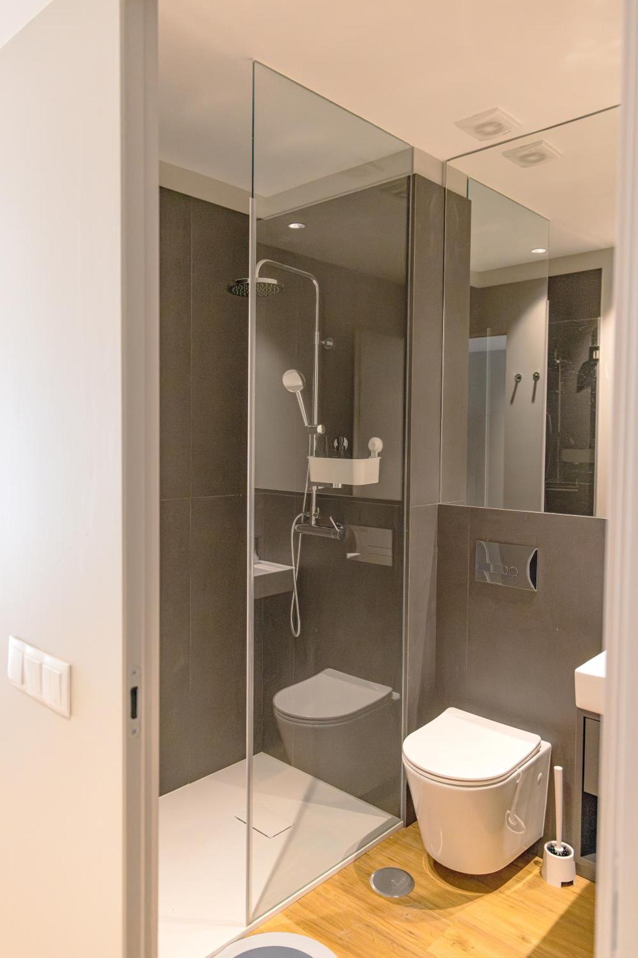 Apartment with Terrace