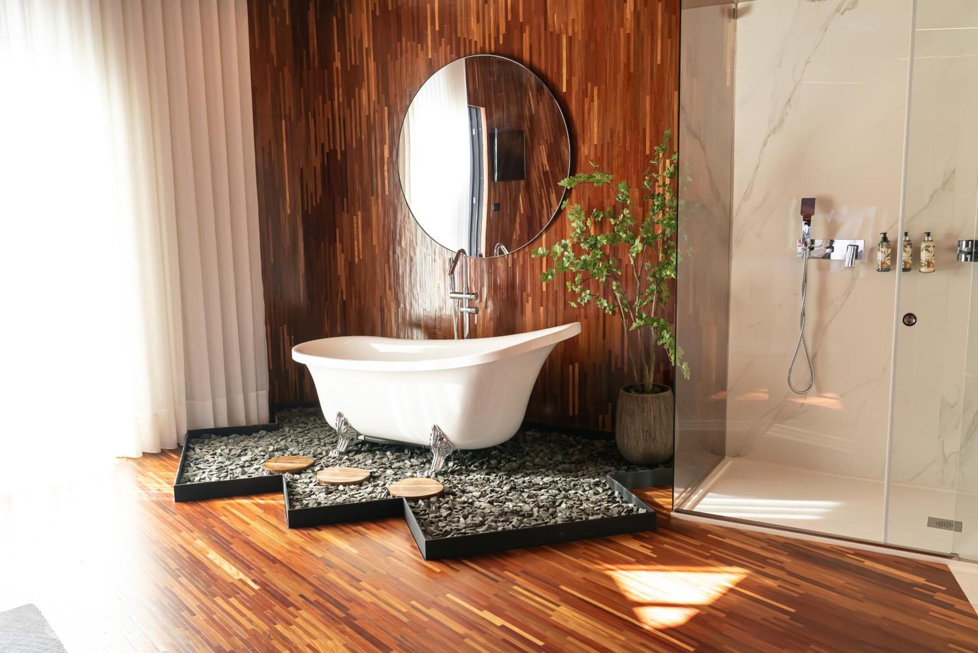 Junior Suite with Balcony