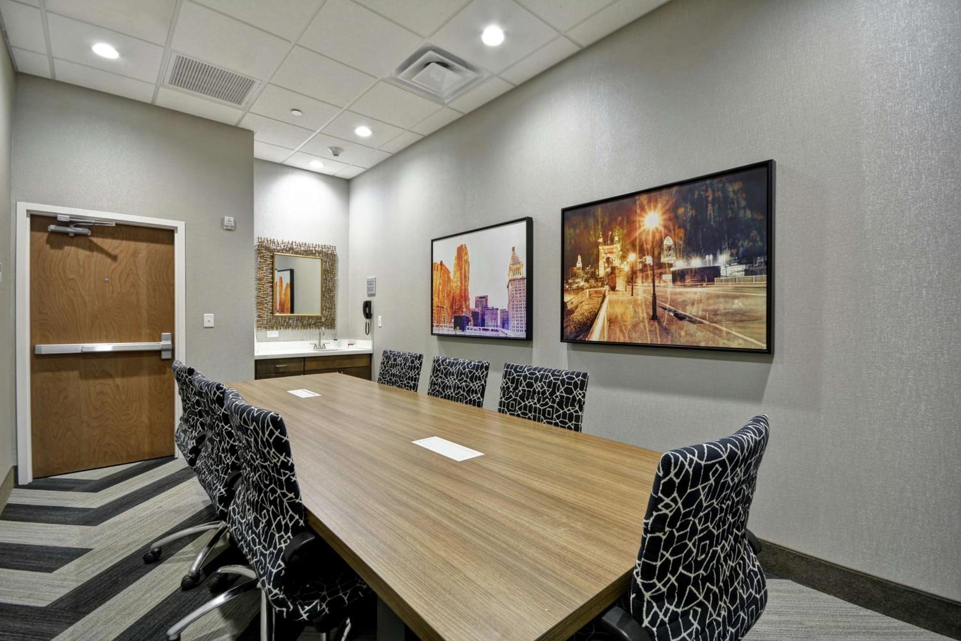 Meeting/conference room