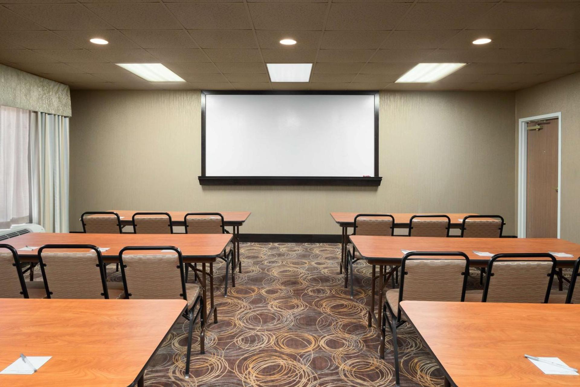Meeting/conference room