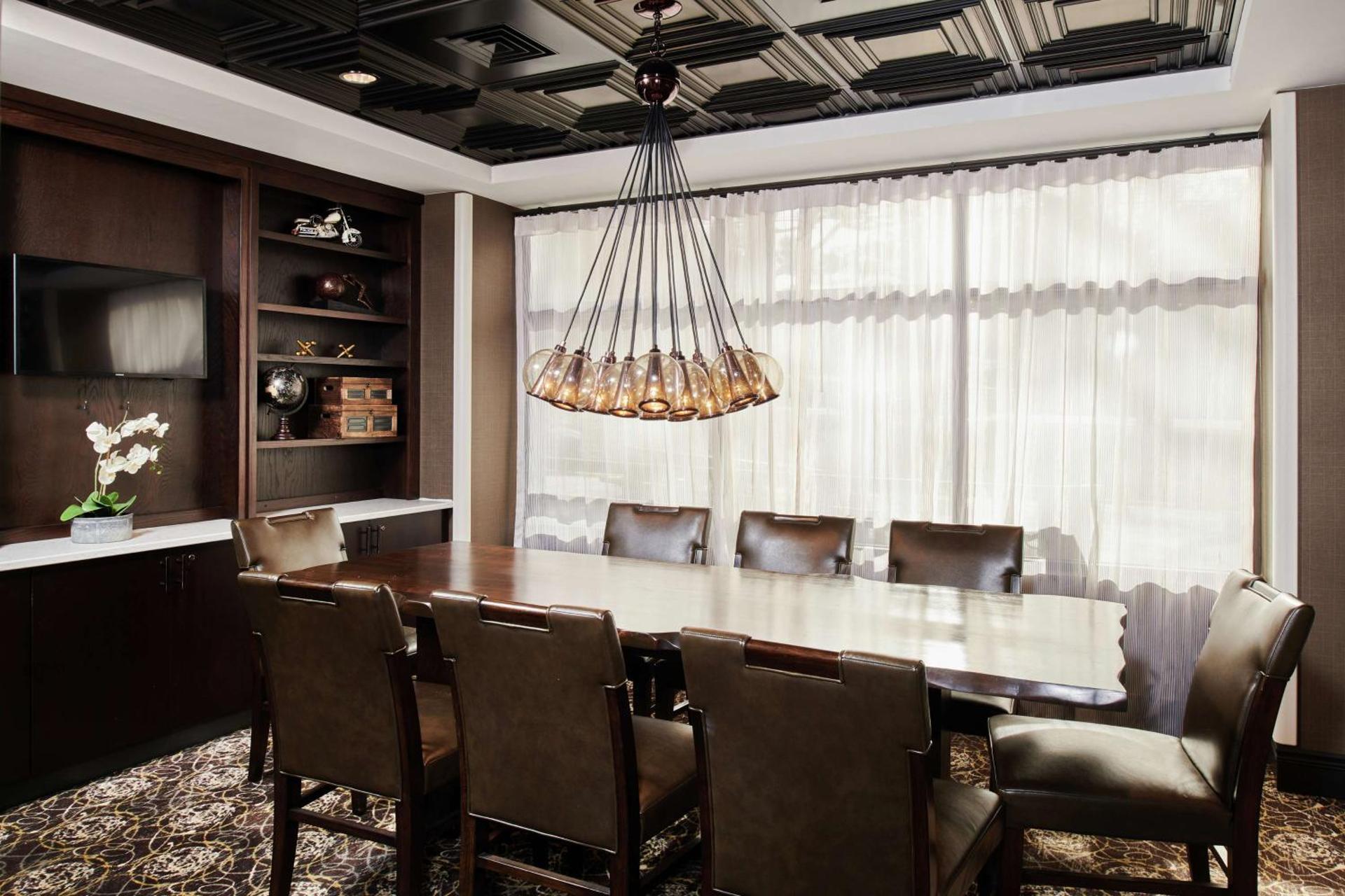 Meeting/conference room