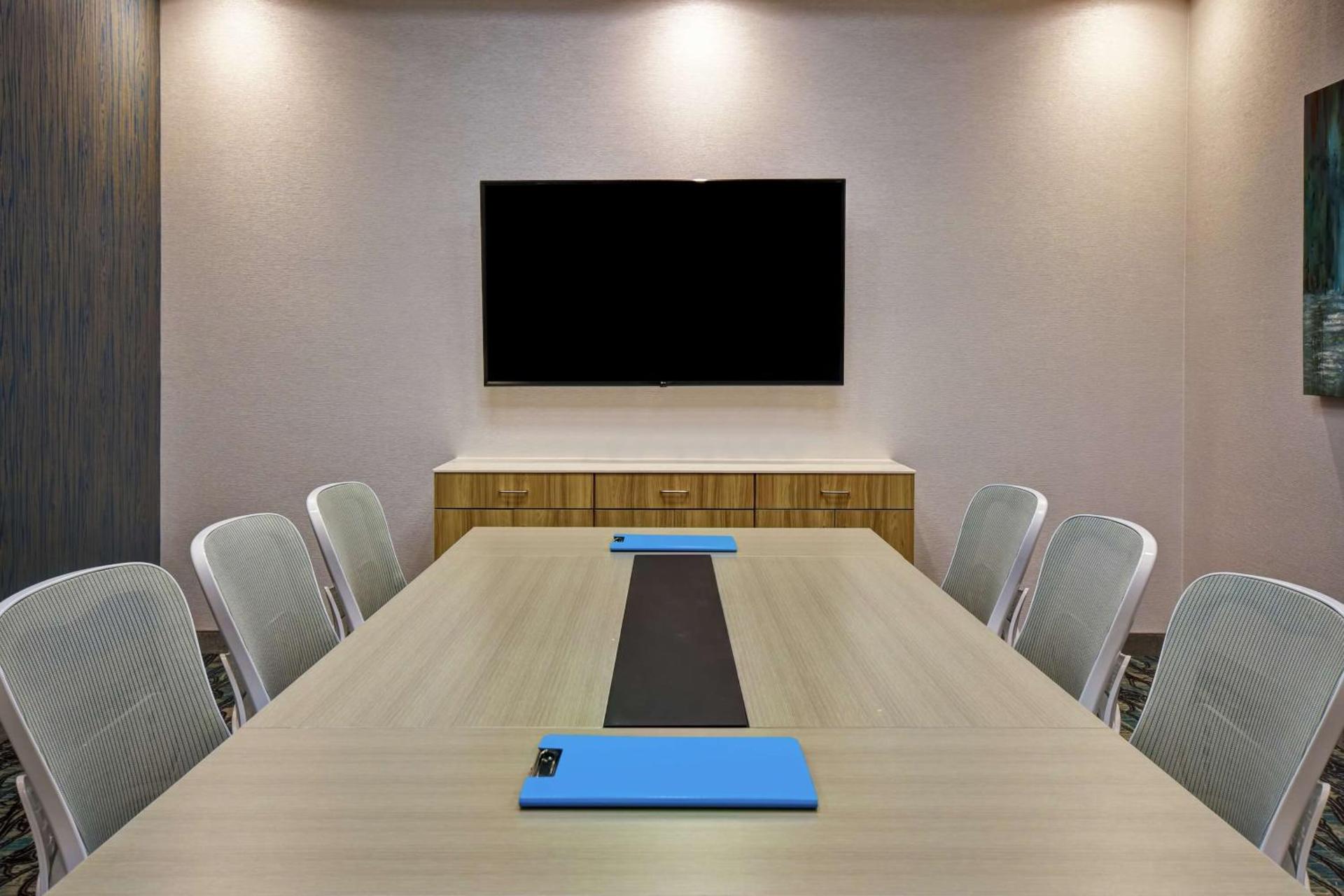Meeting/conference room