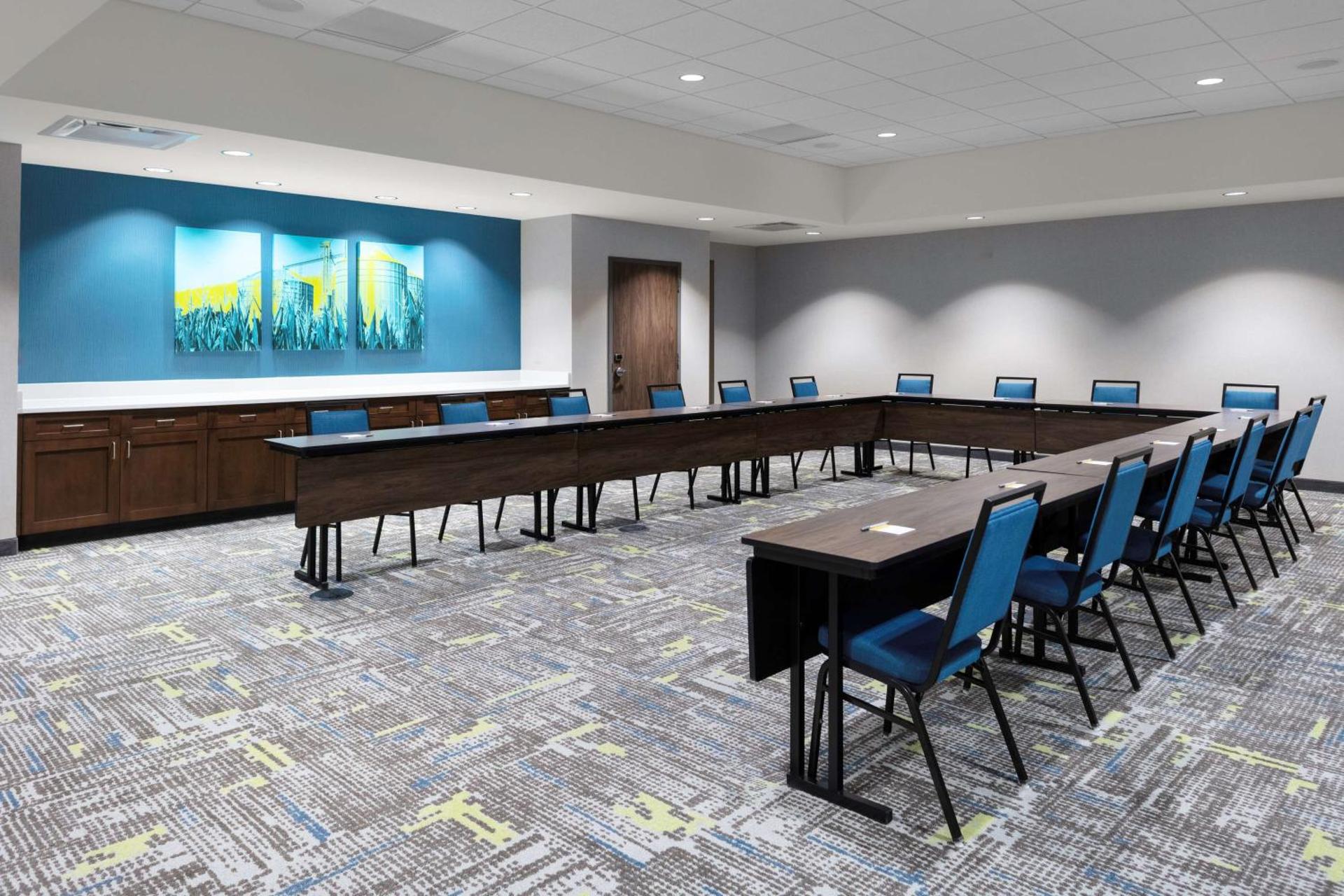 Meeting/conference room