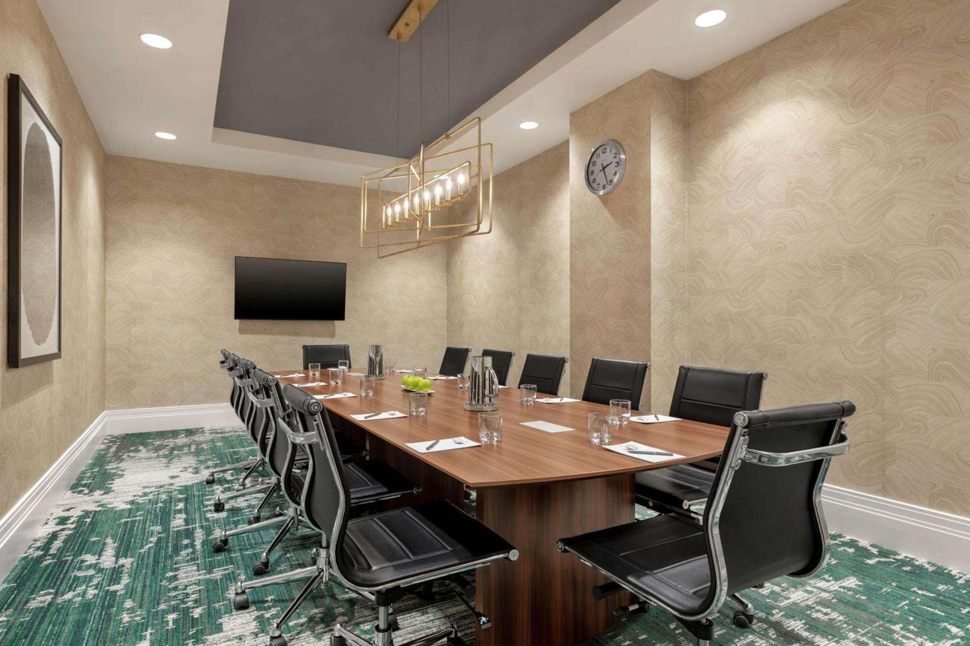 Meeting/conference room
