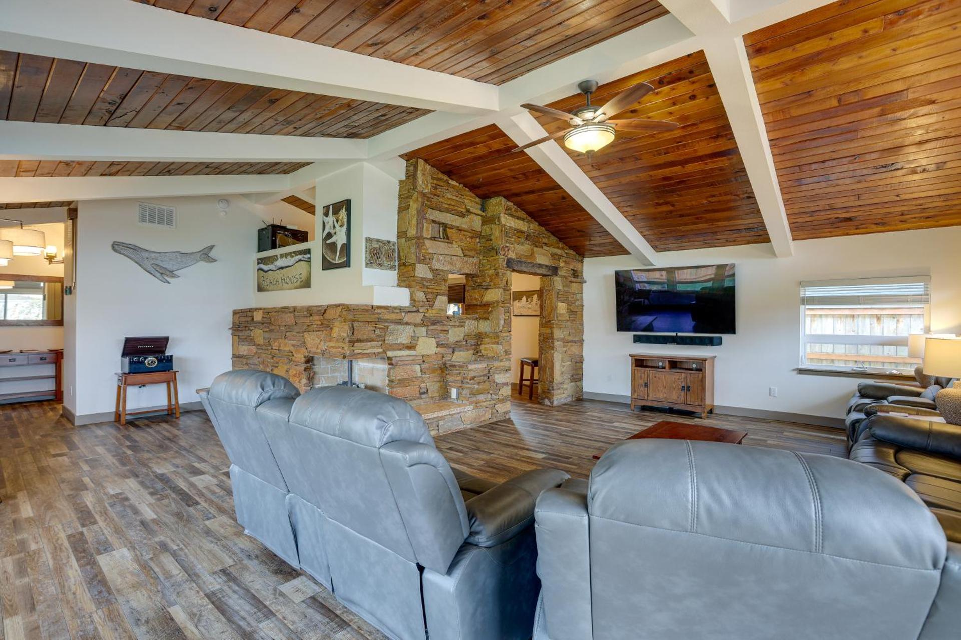 Birch Bay Vacation Home, Close to Beachfront Parks