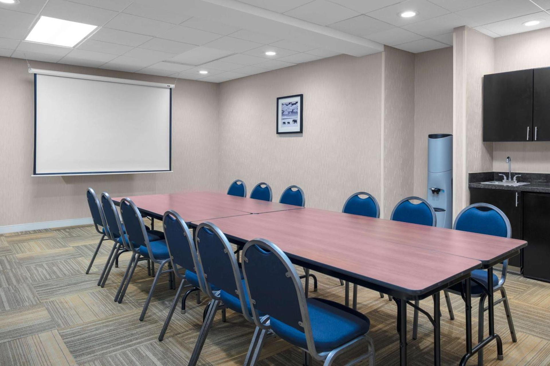 Meeting/conference room
