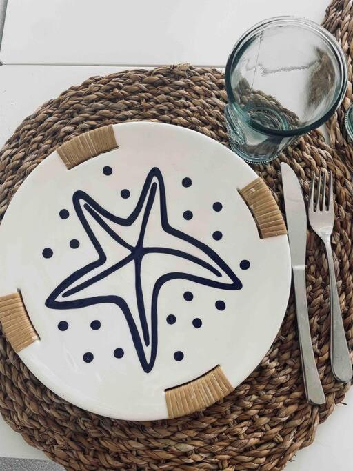 Tiny beachhouse - free parking