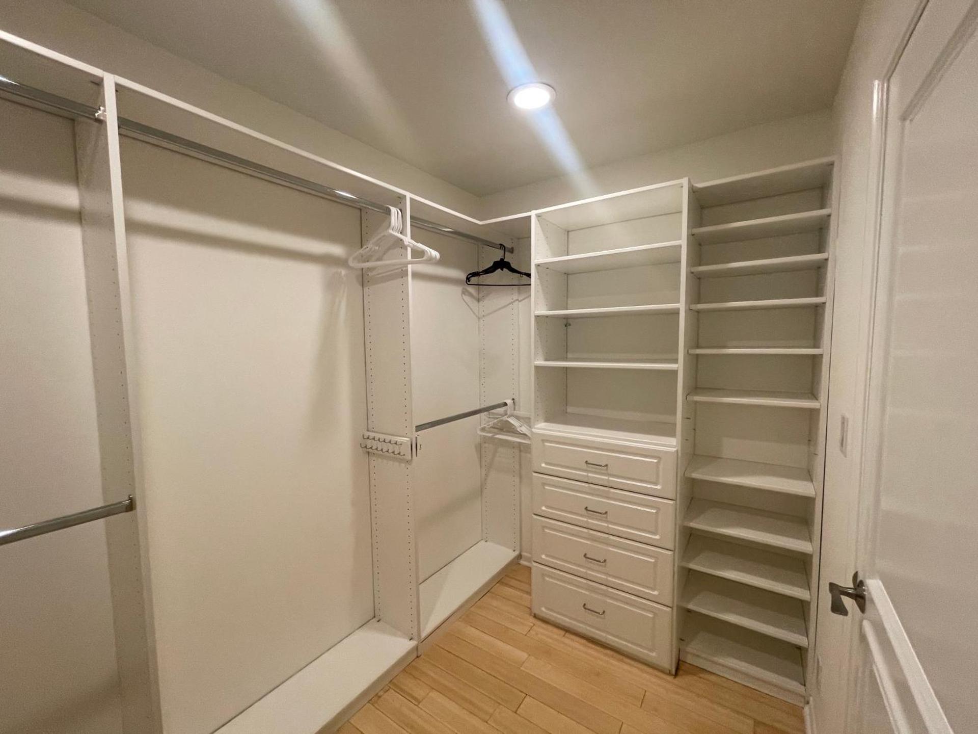 Charming Bright Traditional Home in Sherman Oaks