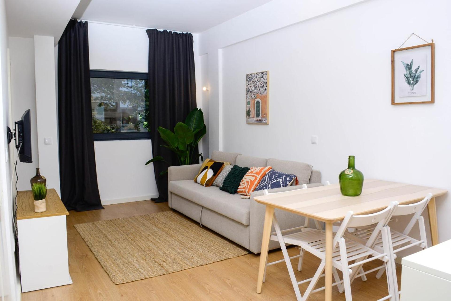 Travel and Live Apartments