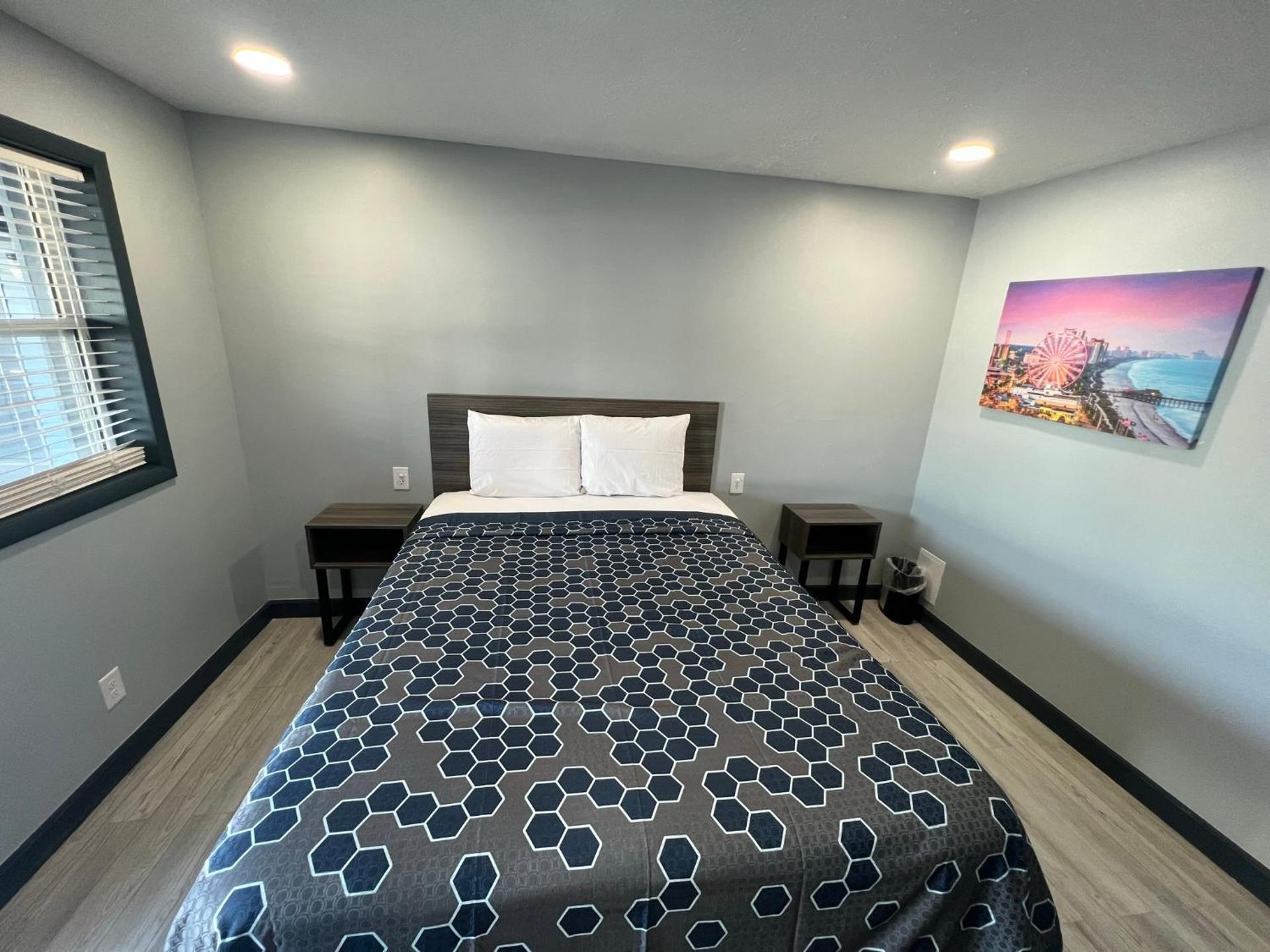 Hillsboro Inn & Suites