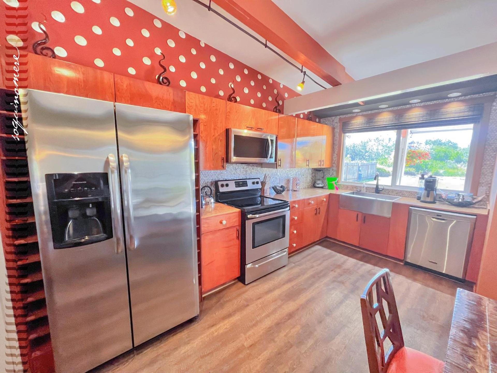 Tide Pool Cabin, a Soquinomere Private Hotel on the Dunes, Downtown Ocean Shores