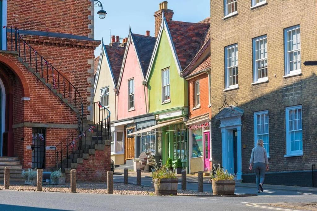 Period Cottage near Suffolk Coast and Forest