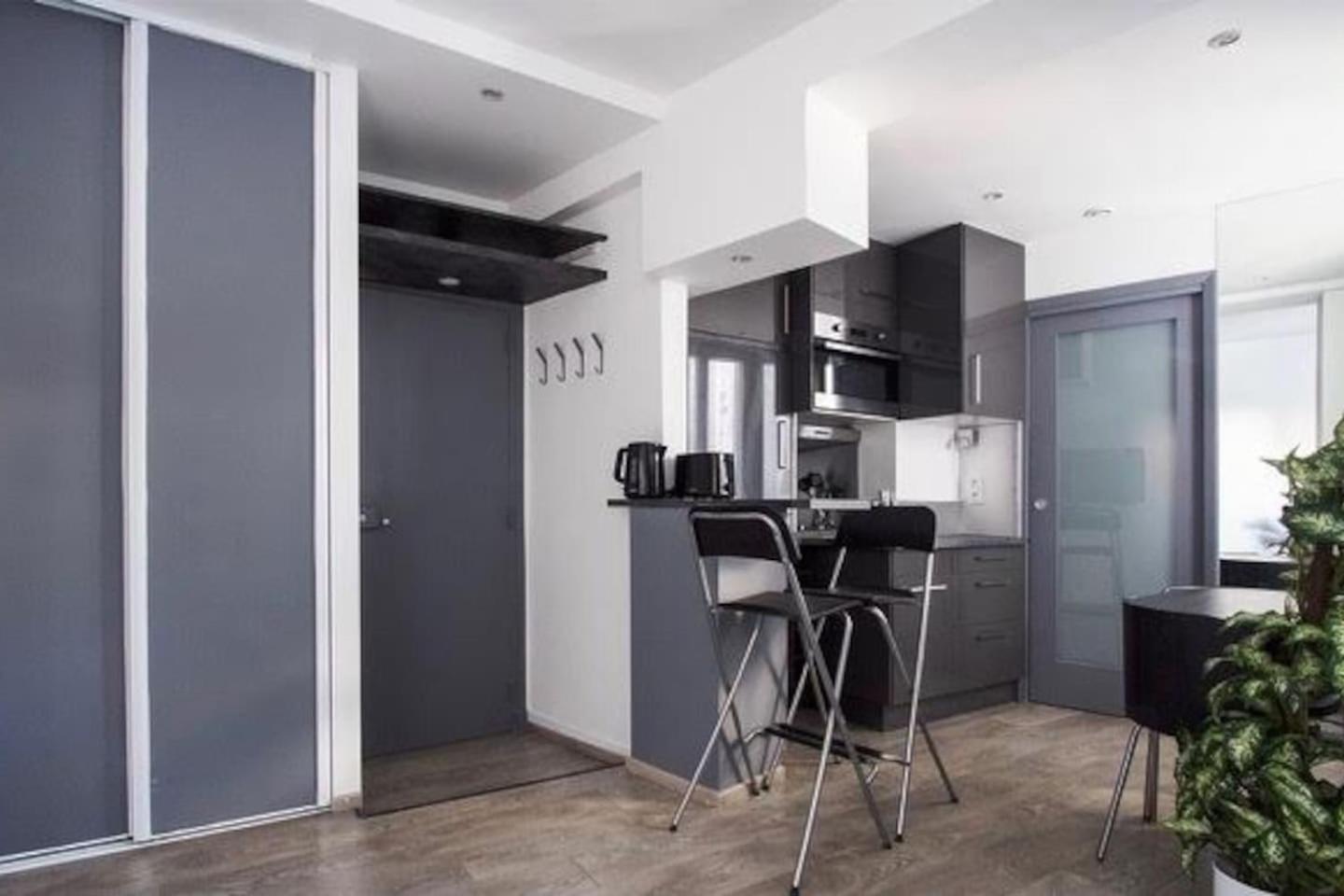 Kitchen or kitchenette