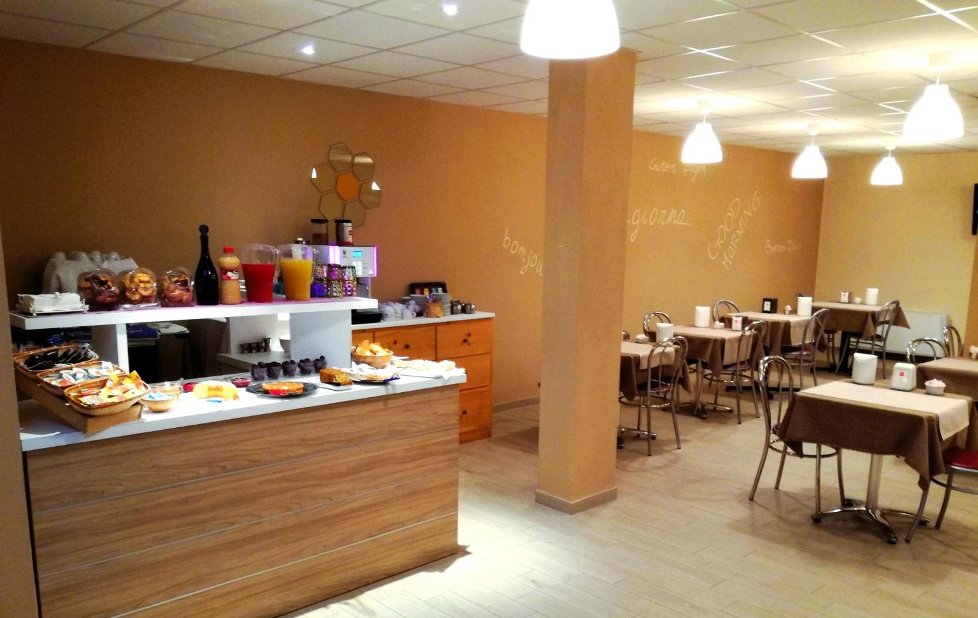 Coffee/tea facilities