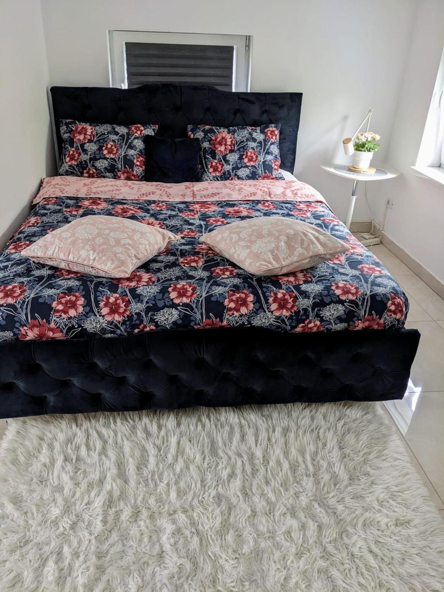 Hill House Valiug Crivaia