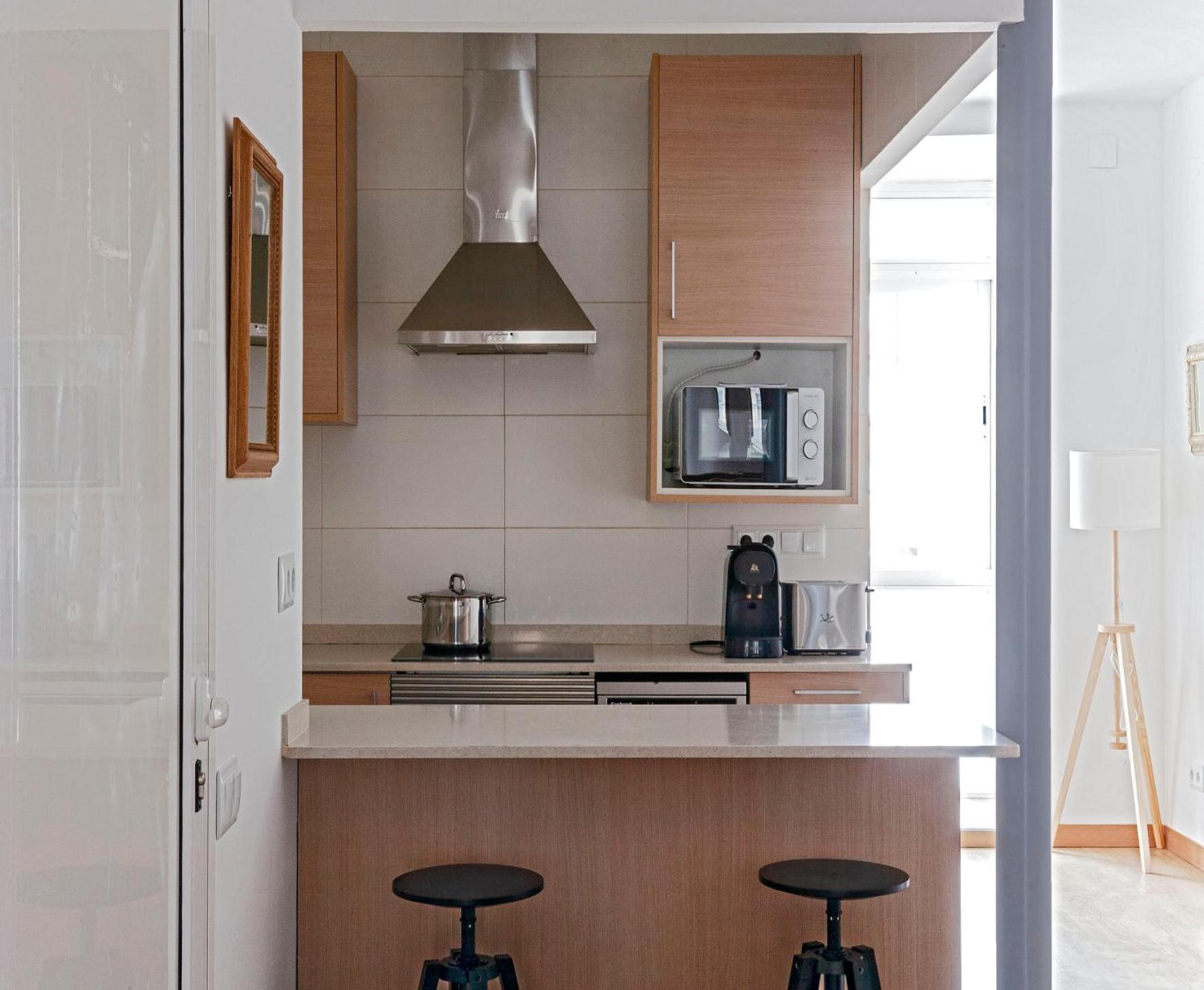 Kitchen or kitchenette