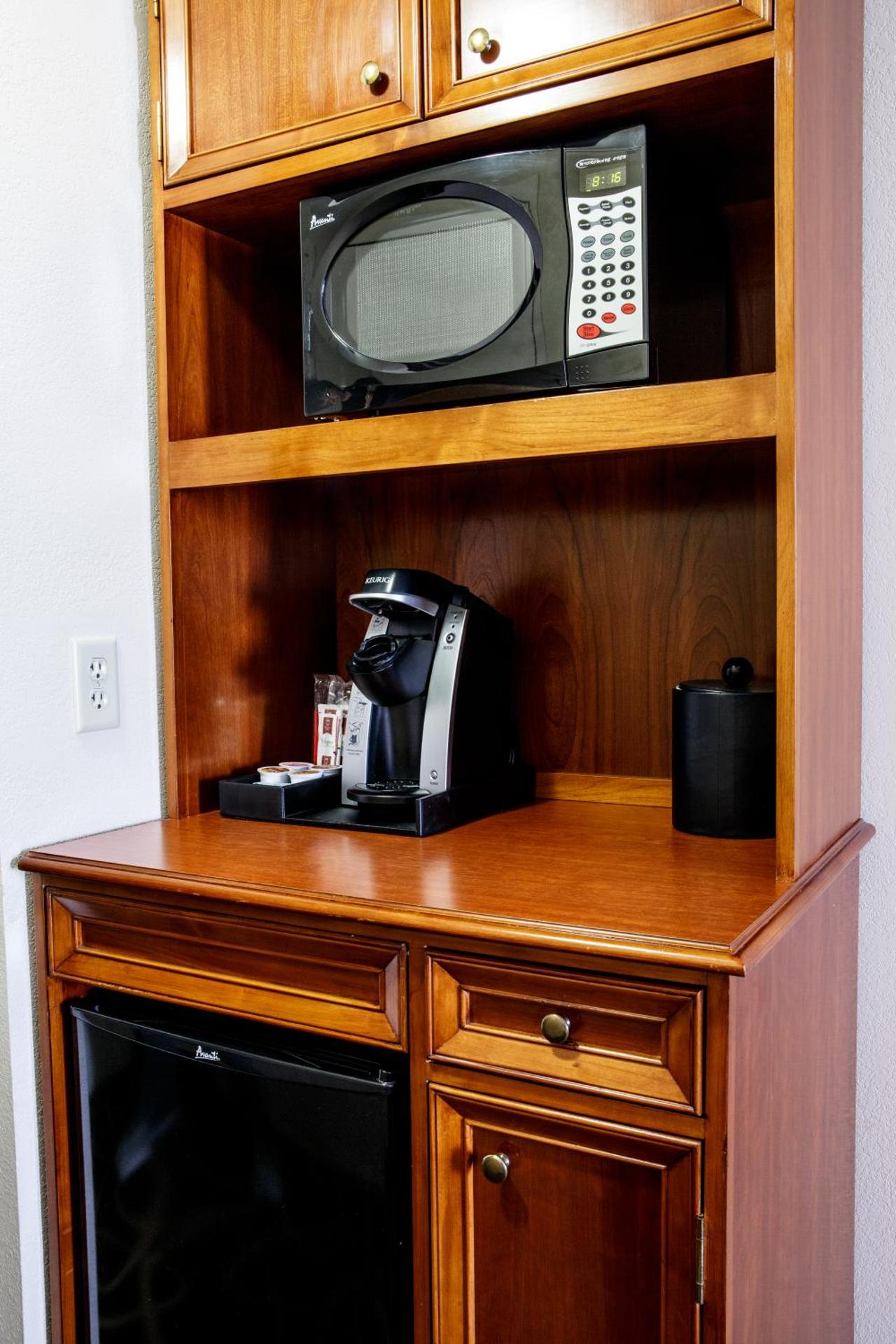 Coffee/tea facilities