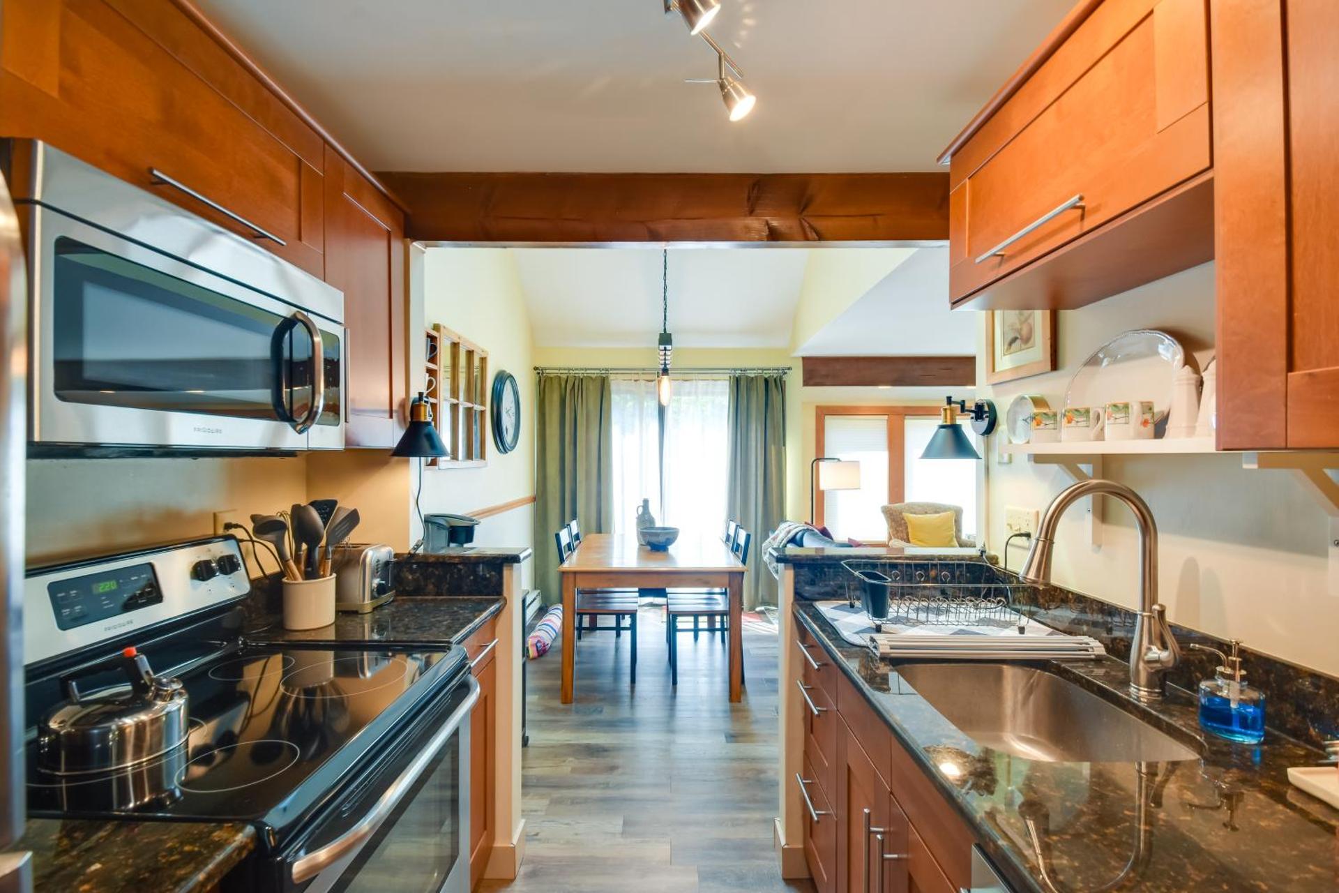 Tasteful Galena Townhome with Community Amenities