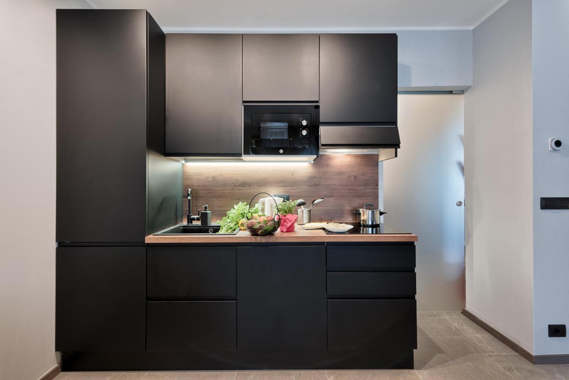 Kitchen or kitchenette