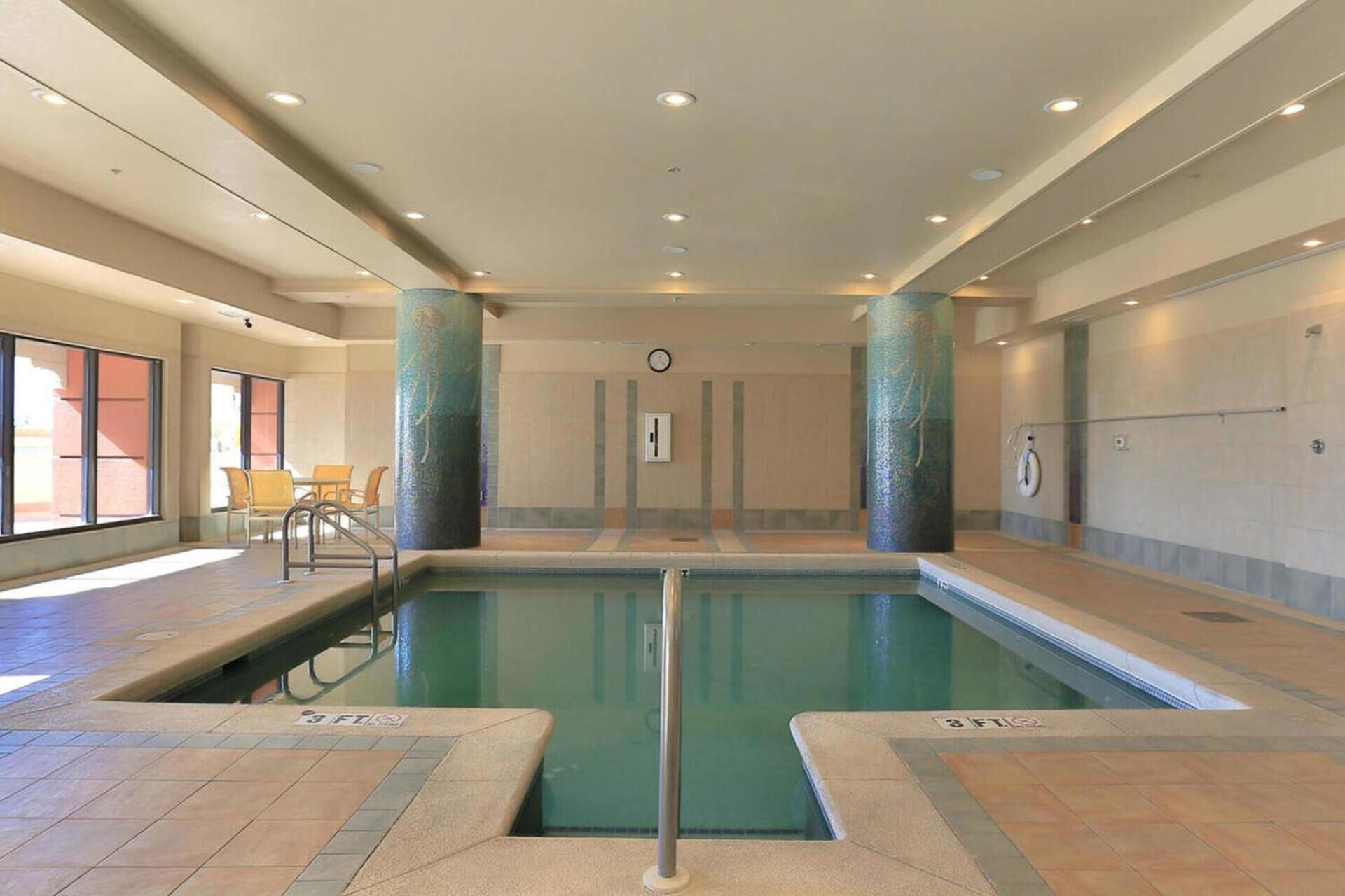 Emerald Grande W1021