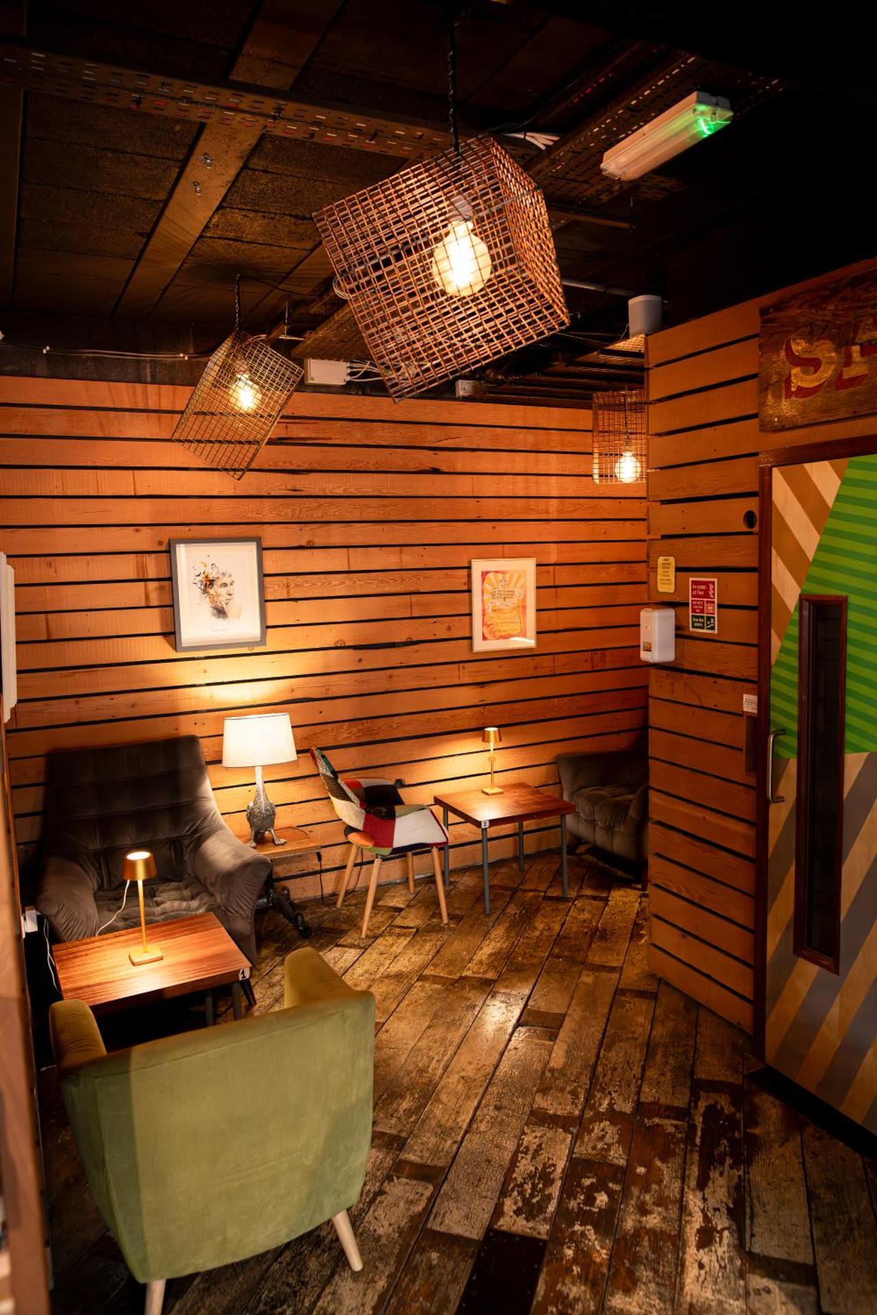 Communal lounge/ TV room