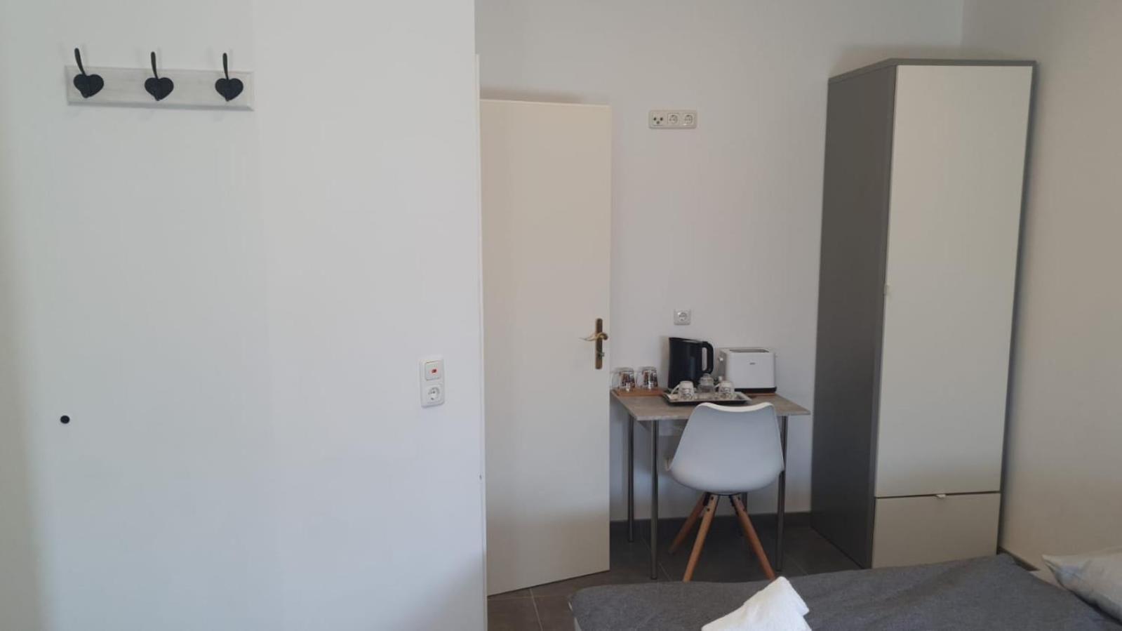 Pension Bad Soden / Apartment and Rooms