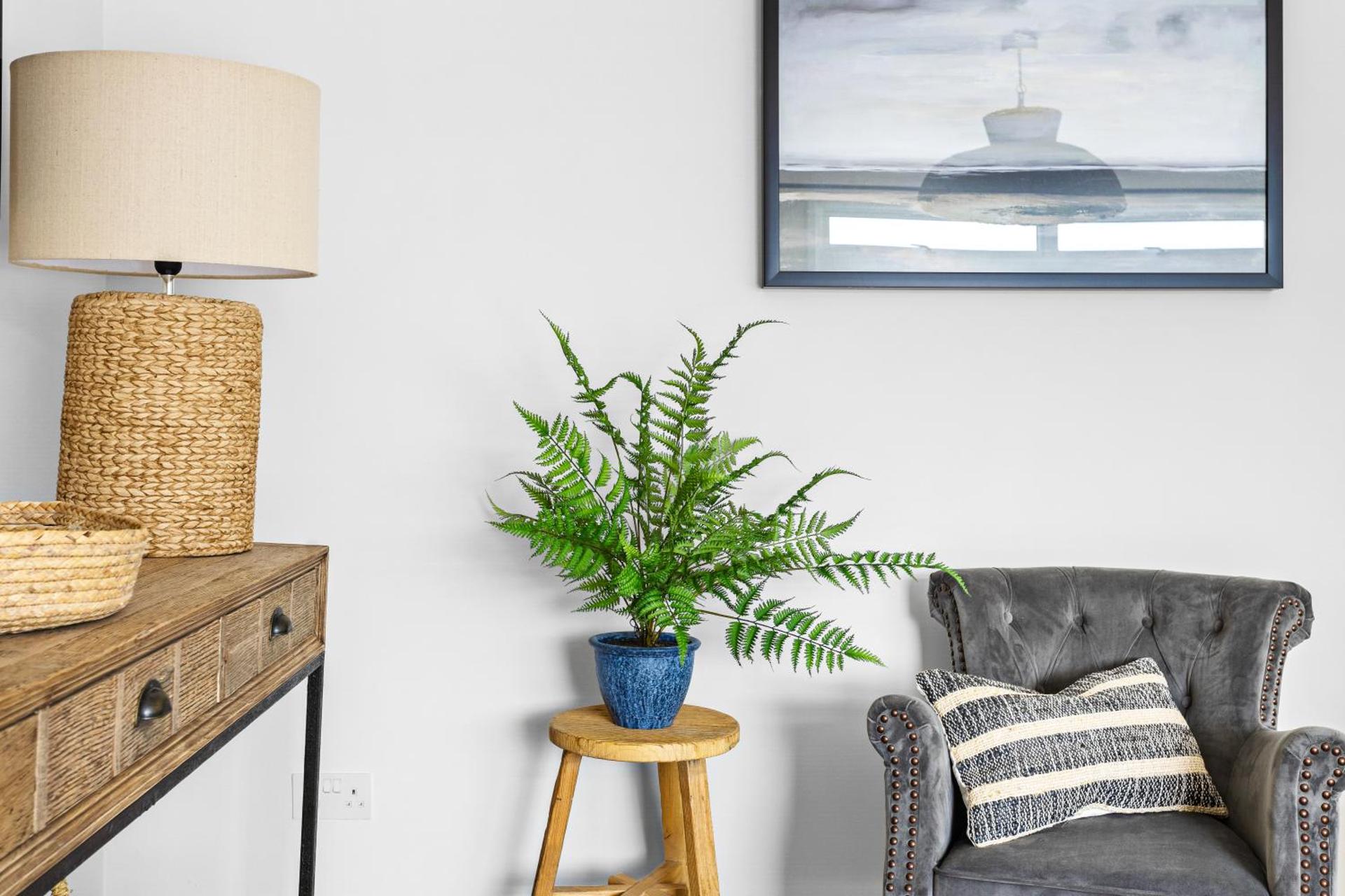 Harbourside 3 - Luxury Riverside Apartment