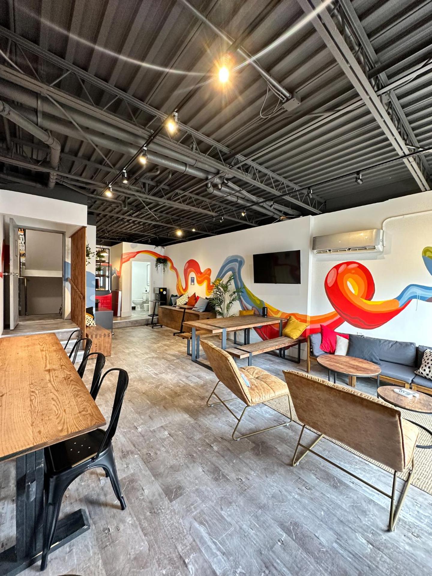 Communal lounge/ TV room