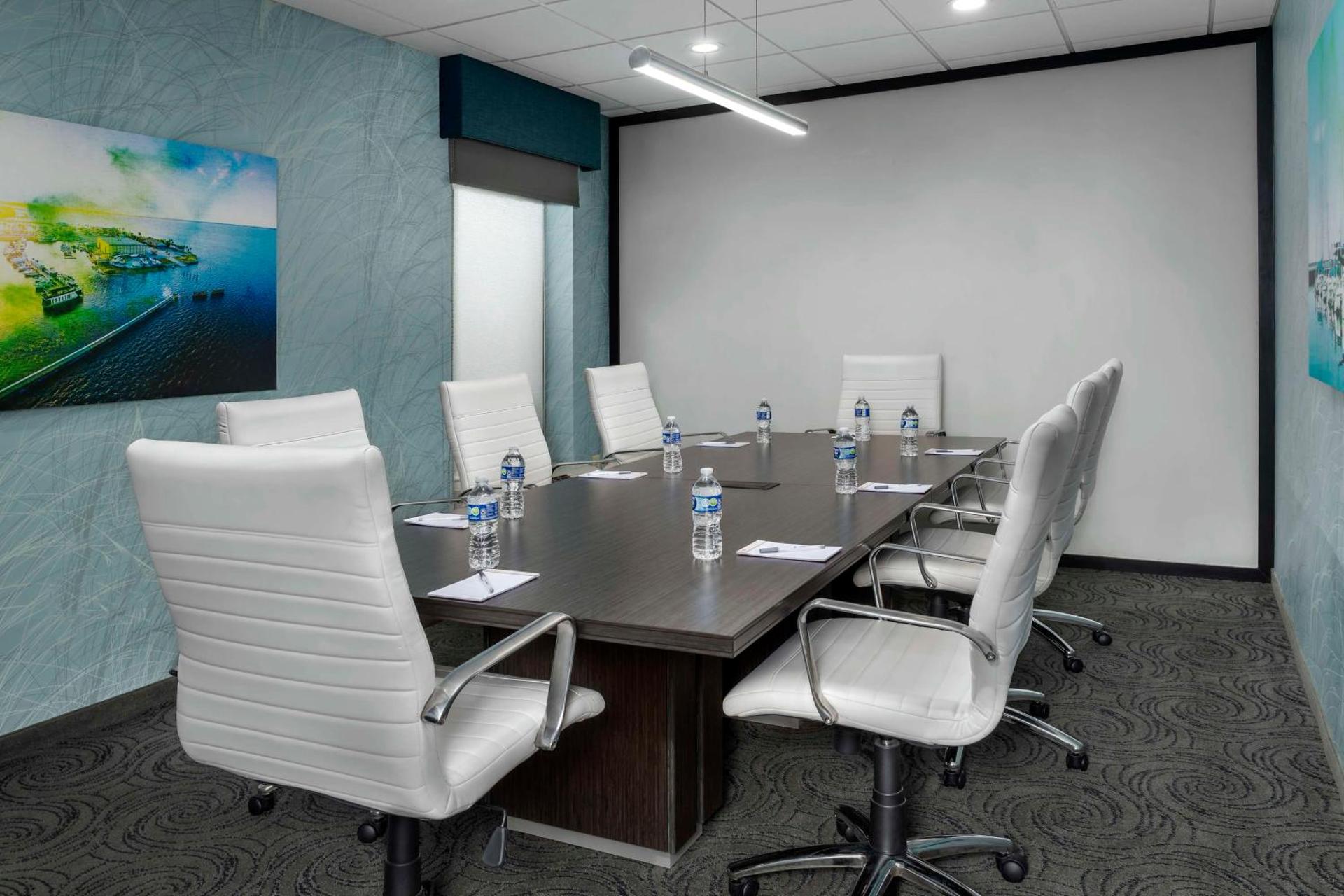 Meeting/conference room