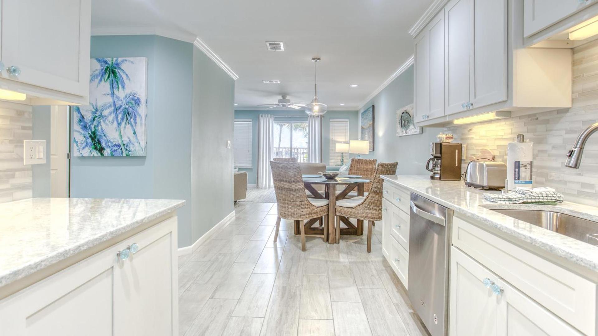 Poolside Villas 106 - Updated beachfront condo on Holiday Isle in Destin