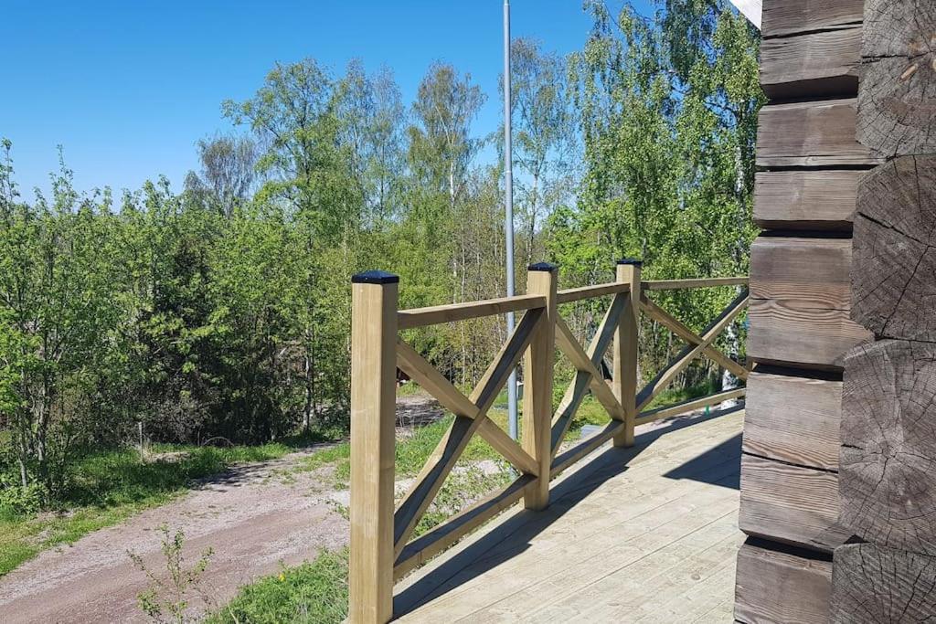 UTSIKTEN -exklusivt nybyggt timmerhus -Plintsberg.