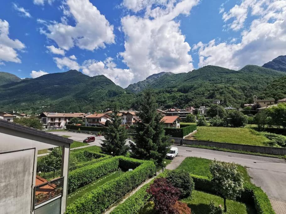 [Introbio-Lecco] La casa di Lucy vista montagna