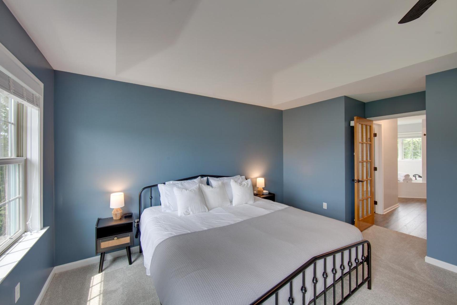 Game Room and Covered Patio Hummelstown Hideaway