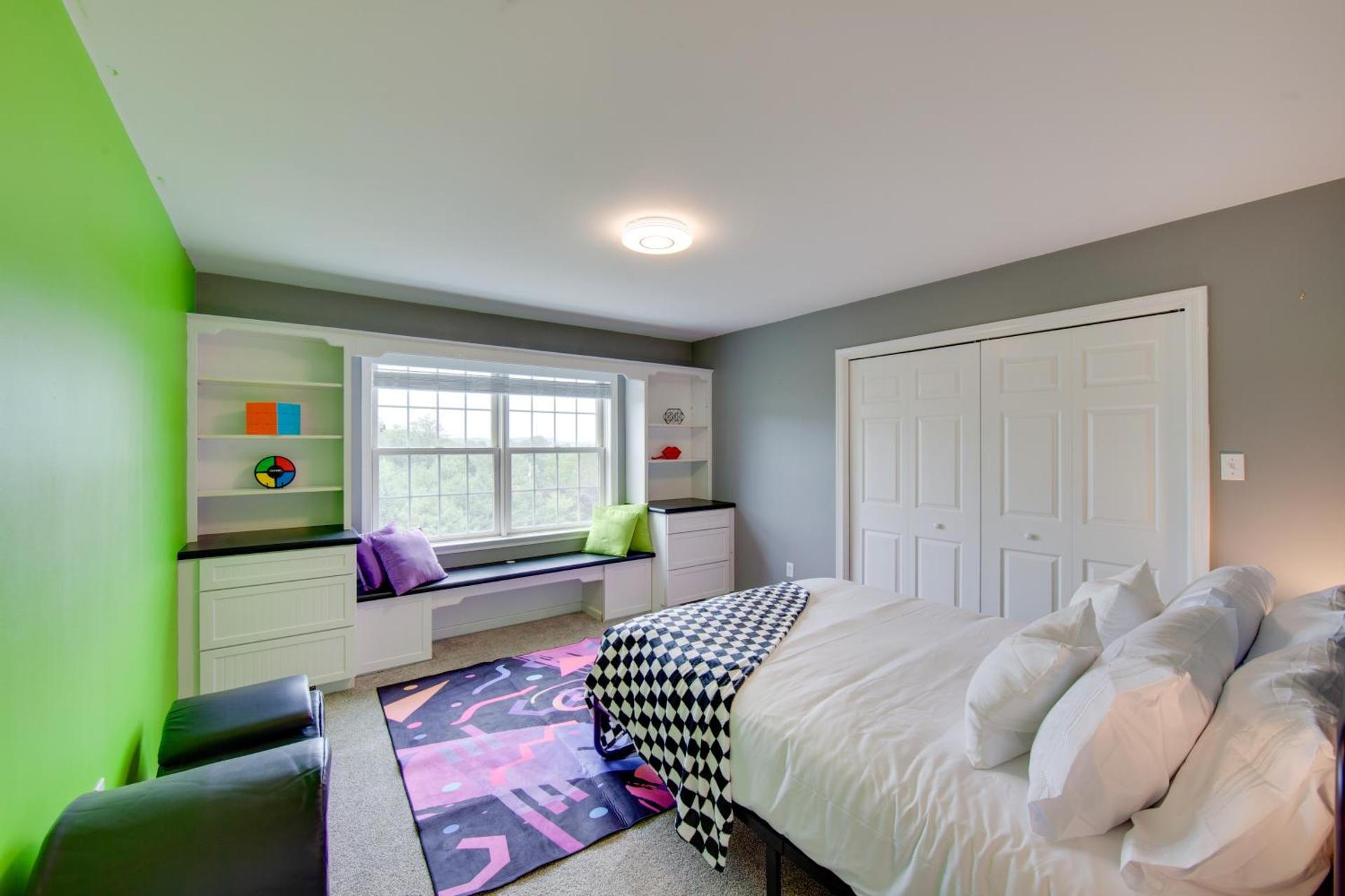 Game Room and Covered Patio Hummelstown Hideaway