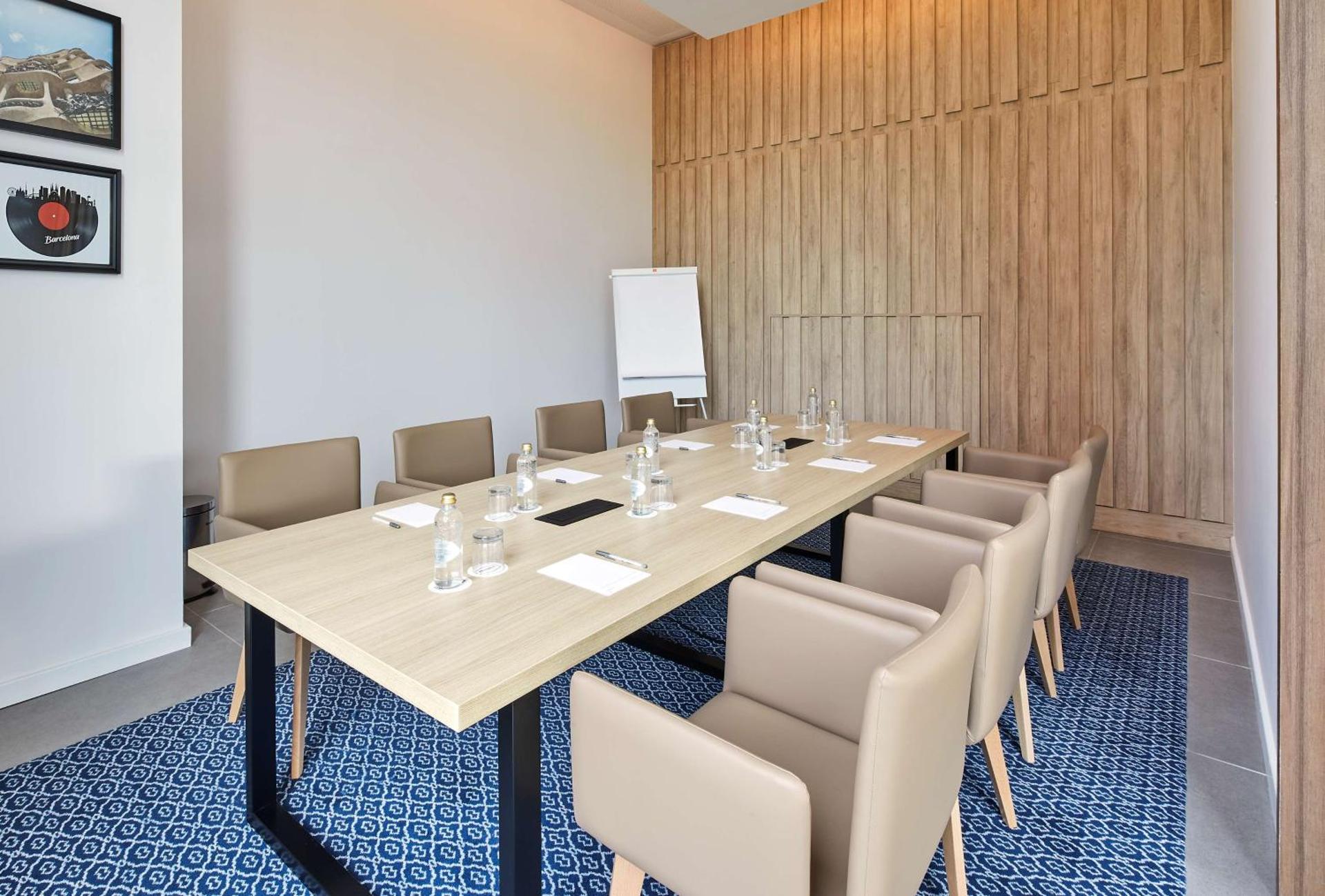 Meeting/conference room