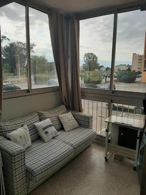 Joli appt 2 chambres et studio avec parking dans résidence ombragée et calme 5mns plage et commerces