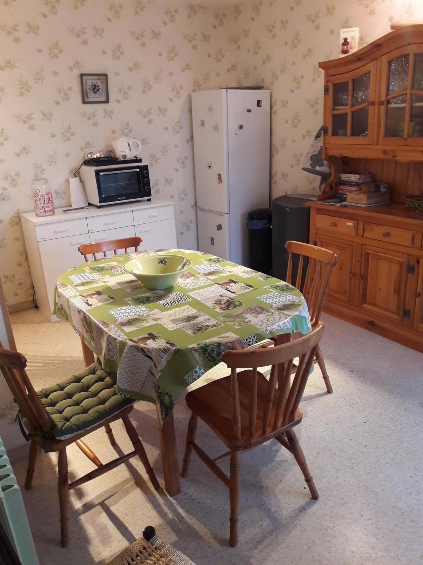 Joli appt 2 chambres et studio avec parking dans résidence ombragée et calme 5mns plage et commerces