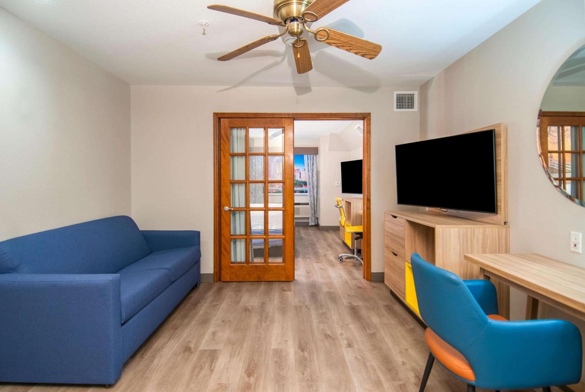 Photo of the whole room