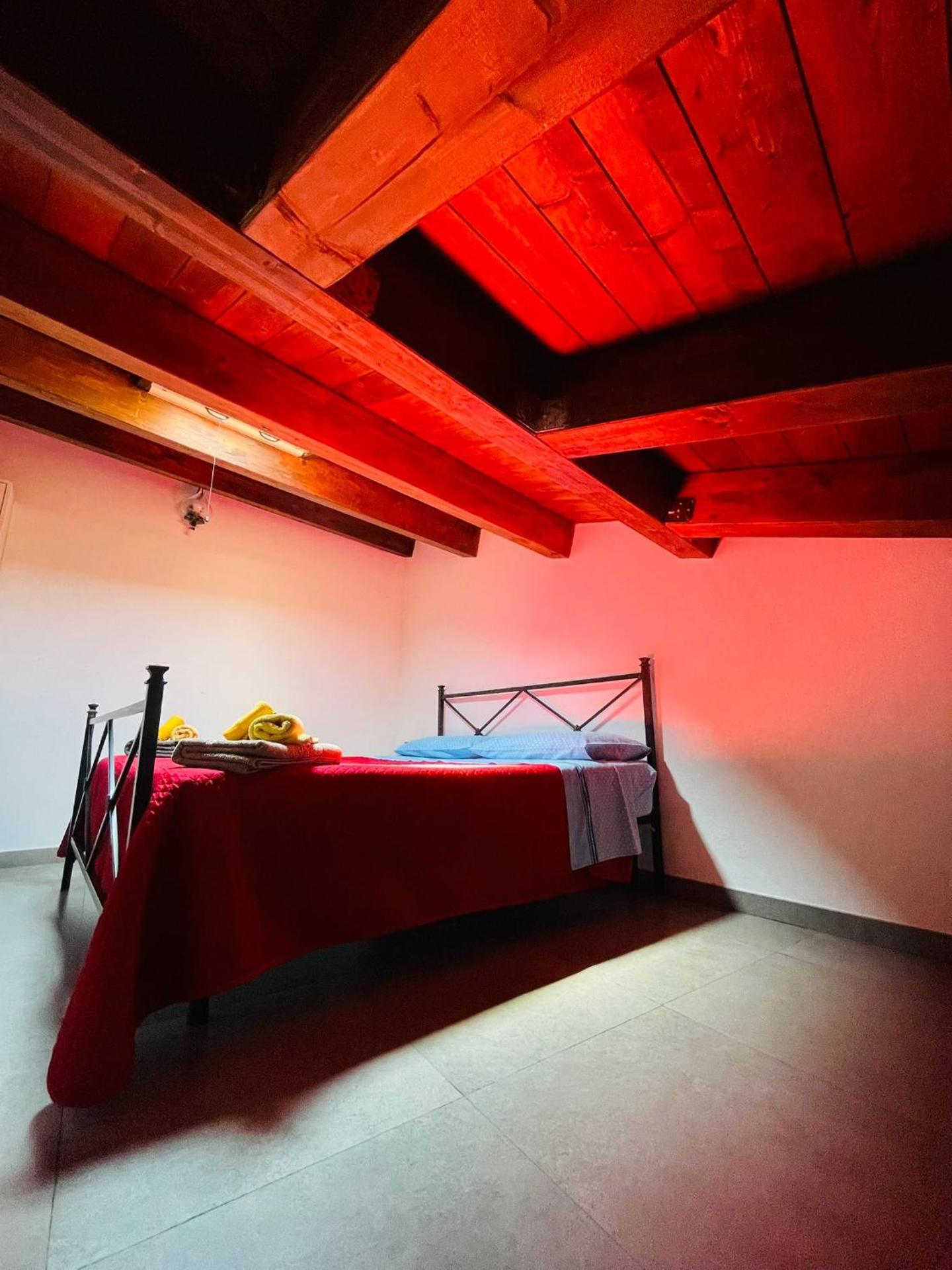 San Nicolò Holiday Home