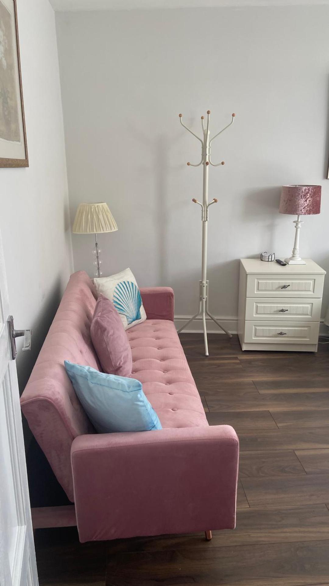 Bexhill Beautiful Sea Front Bungalow