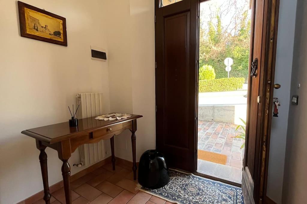 [Appartamento con vista] Finestra sulle colline