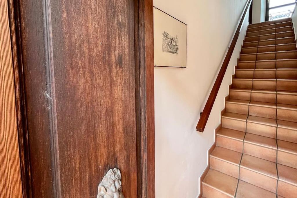 [Appartamento con vista] Finestra sulle colline