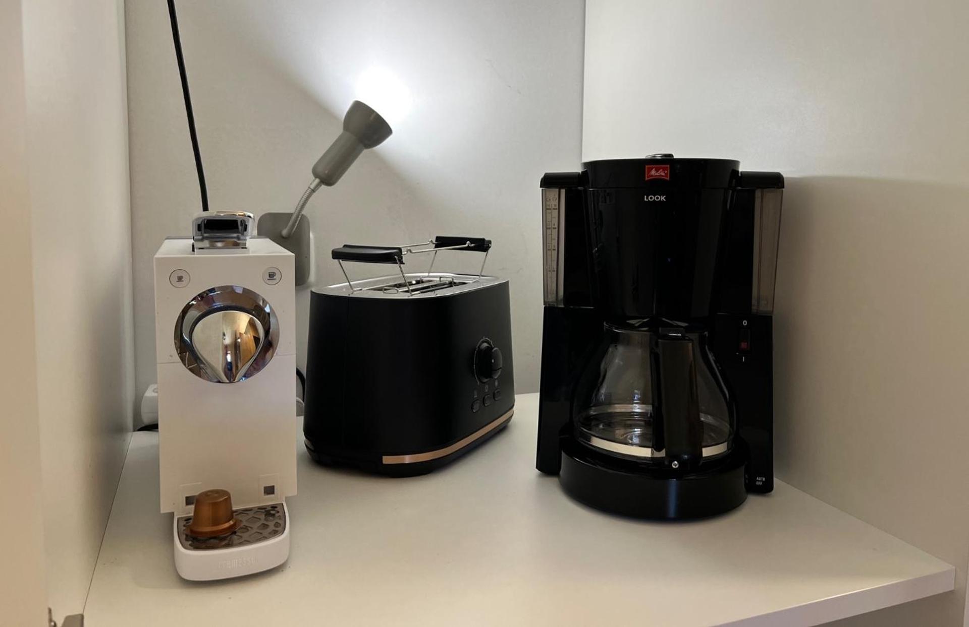 Coffee/tea facilities